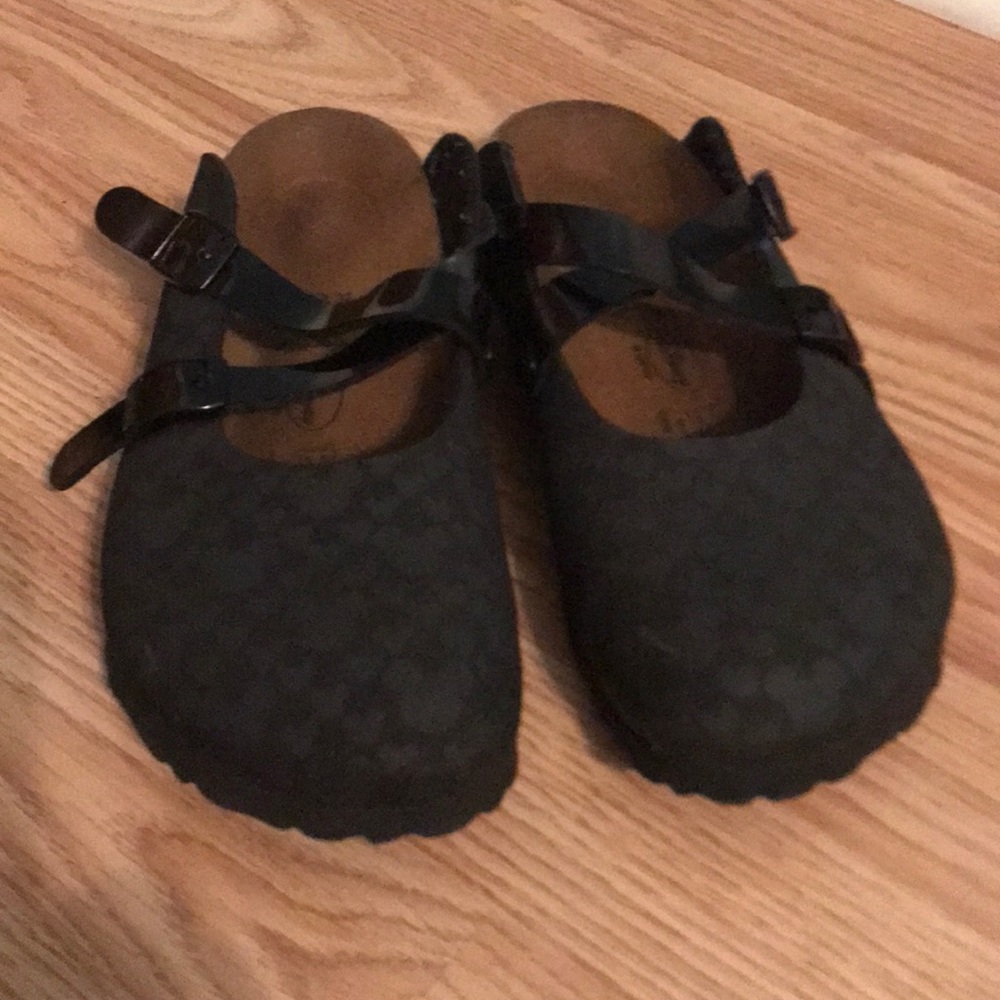 Sandle